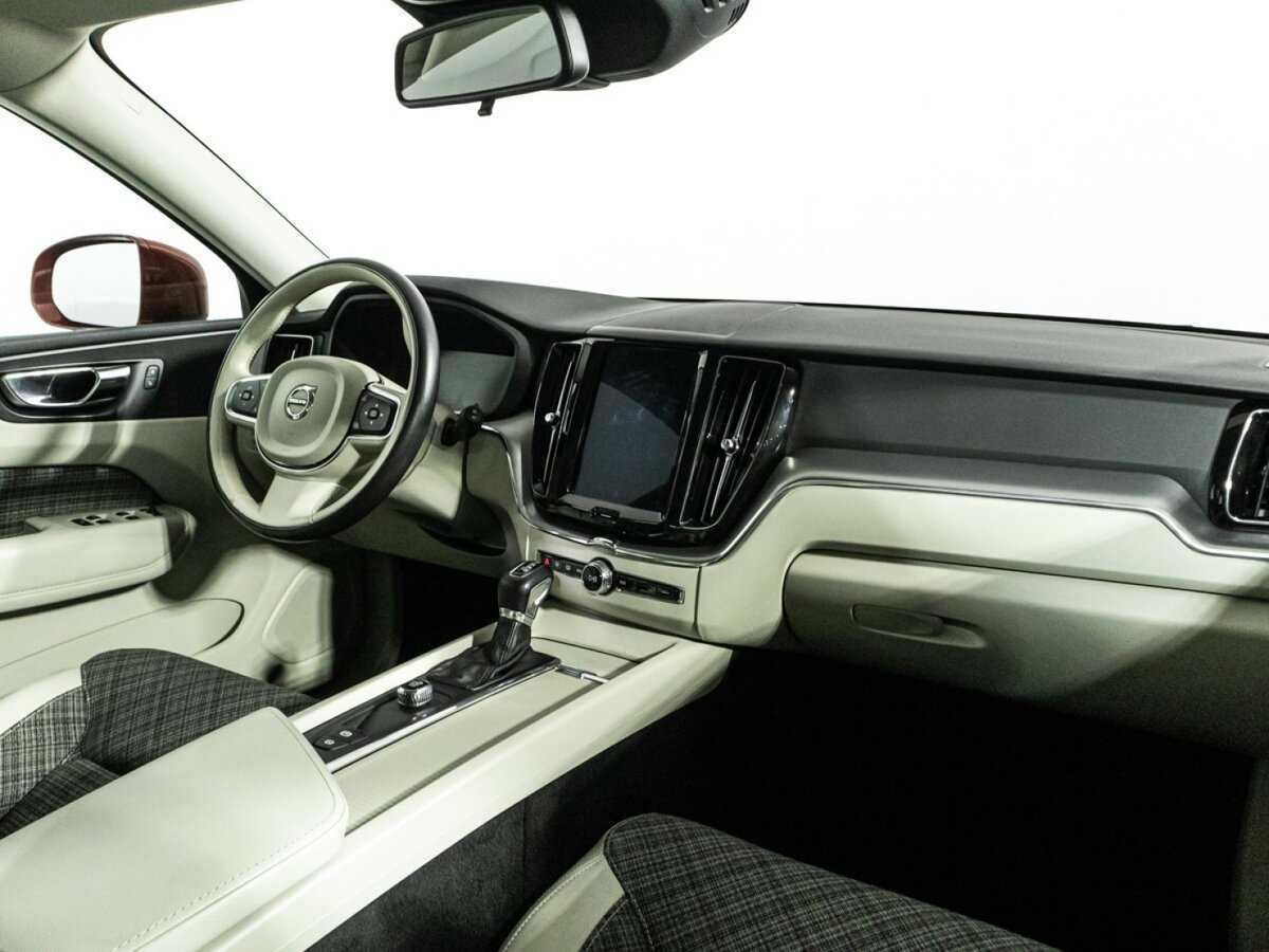 Volvo XC60 с пробегом — 2019 год. Фото: #8