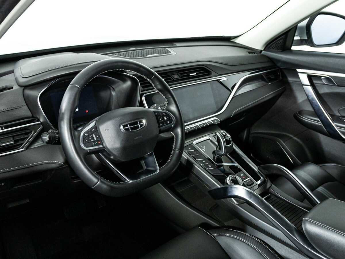 Geely Atlas Pro с пробегом — 2022 год. Фото: #10