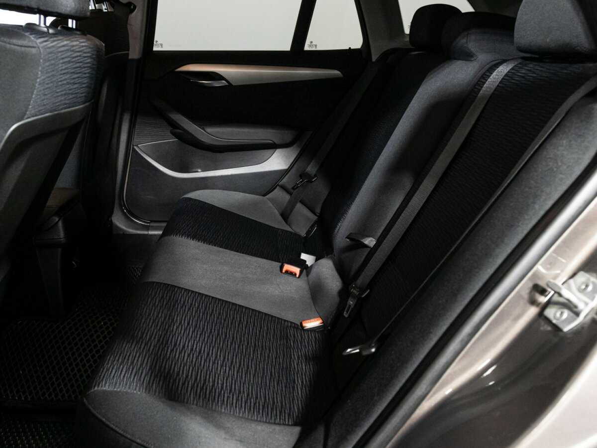 BMW X1 с пробегом — 2013 год. Фото: #9