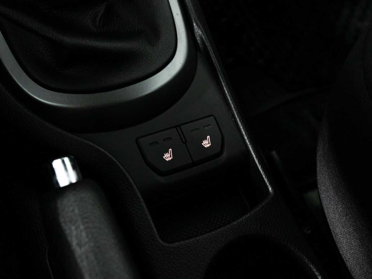 Kia Rio с пробегом — 2013 год. Фото: #15