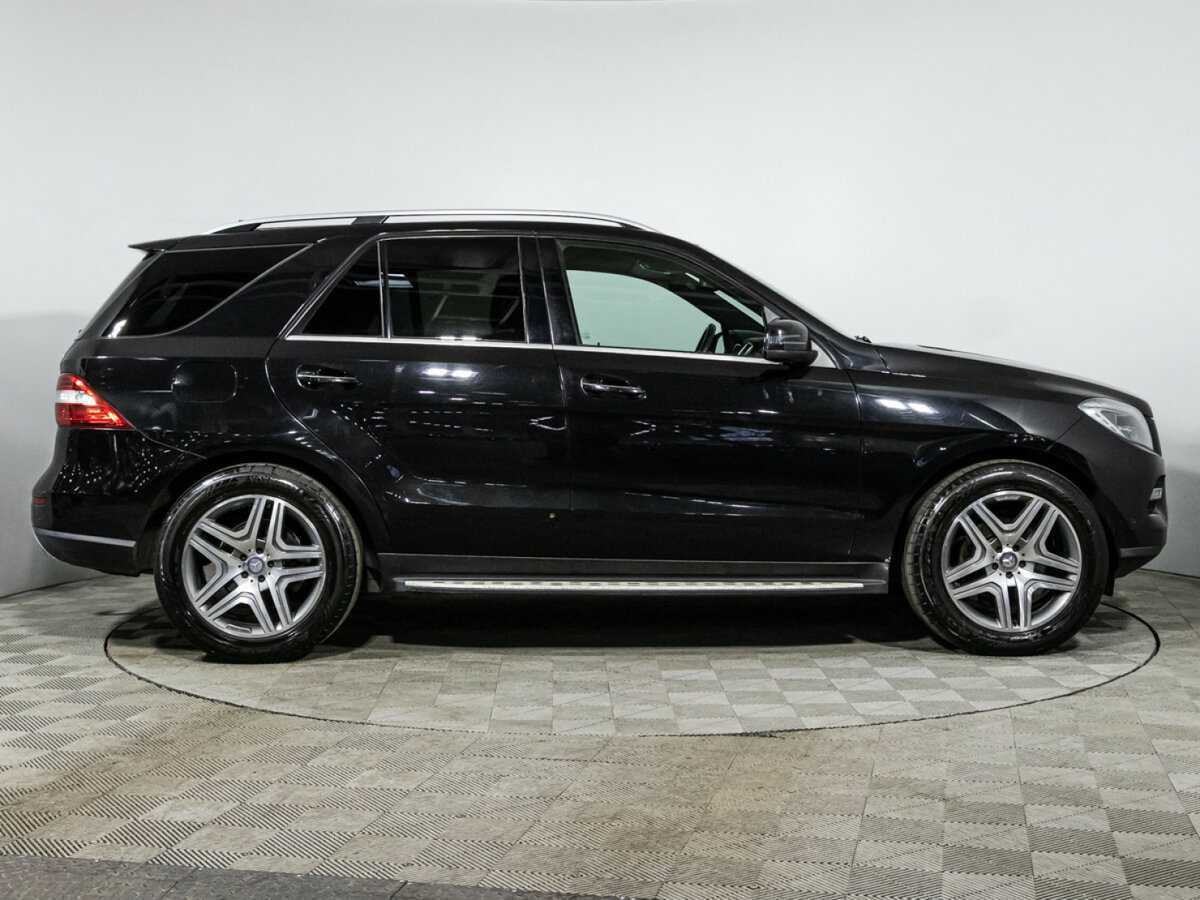 Mercedes-Benz M-Класс с пробегом — 2012 год. Фото: #3