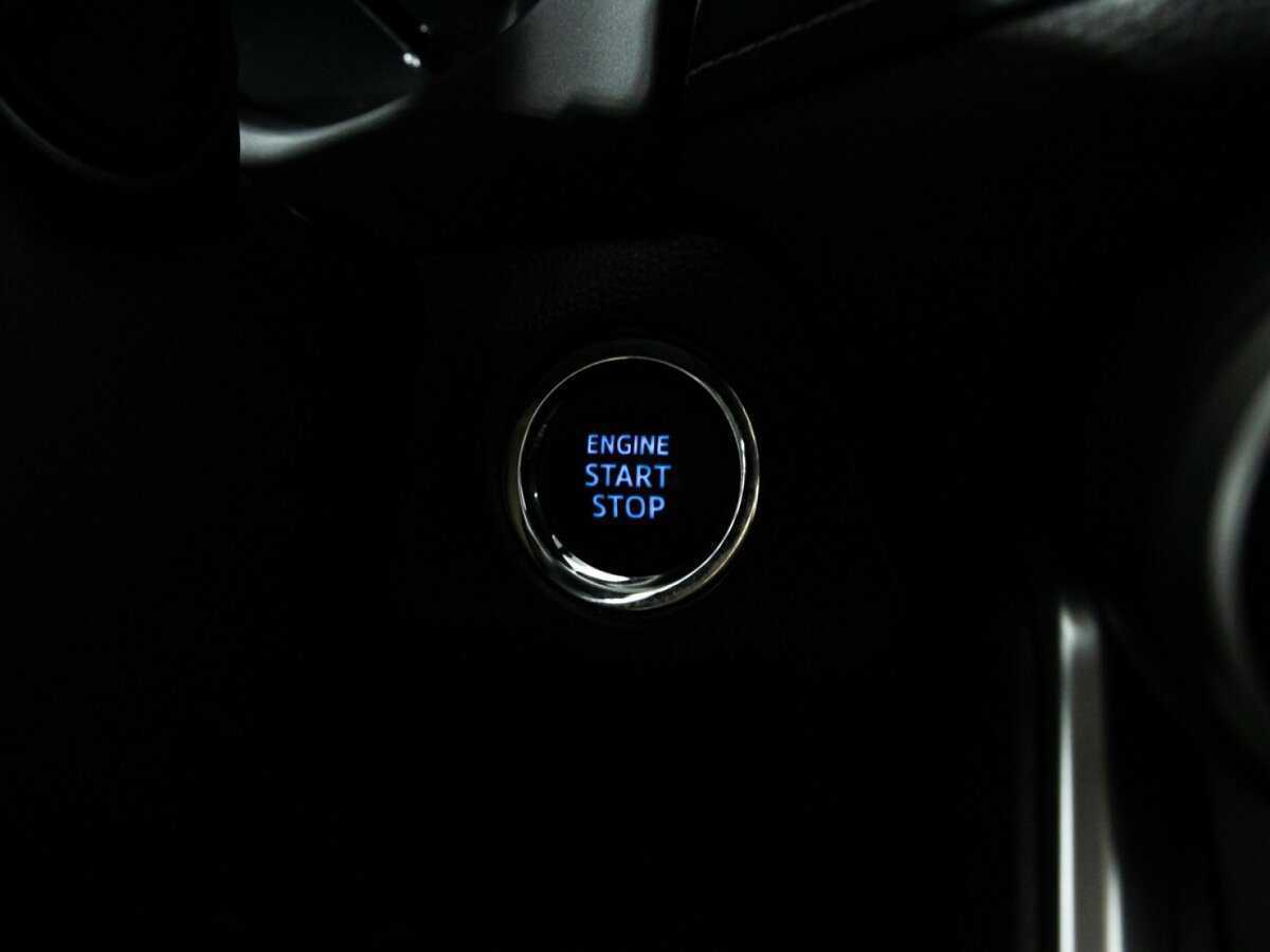 Toyota RAV4 с пробегом — 2020 год. Фото: #21