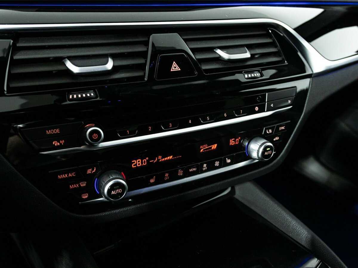 BMW 5 серии с пробегом — 2017 год. Фото: #18