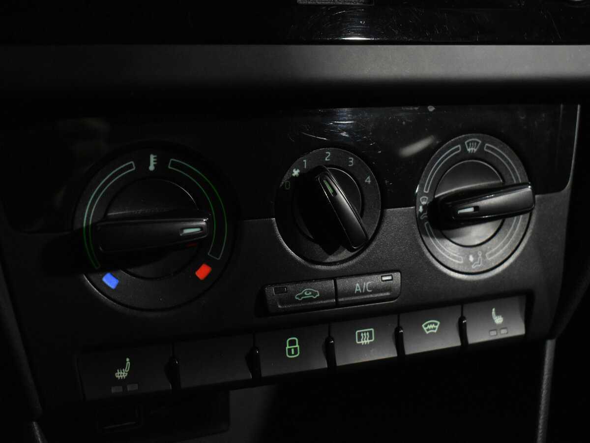 Skoda Rapid с пробегом — 2018 год. Фото: #14