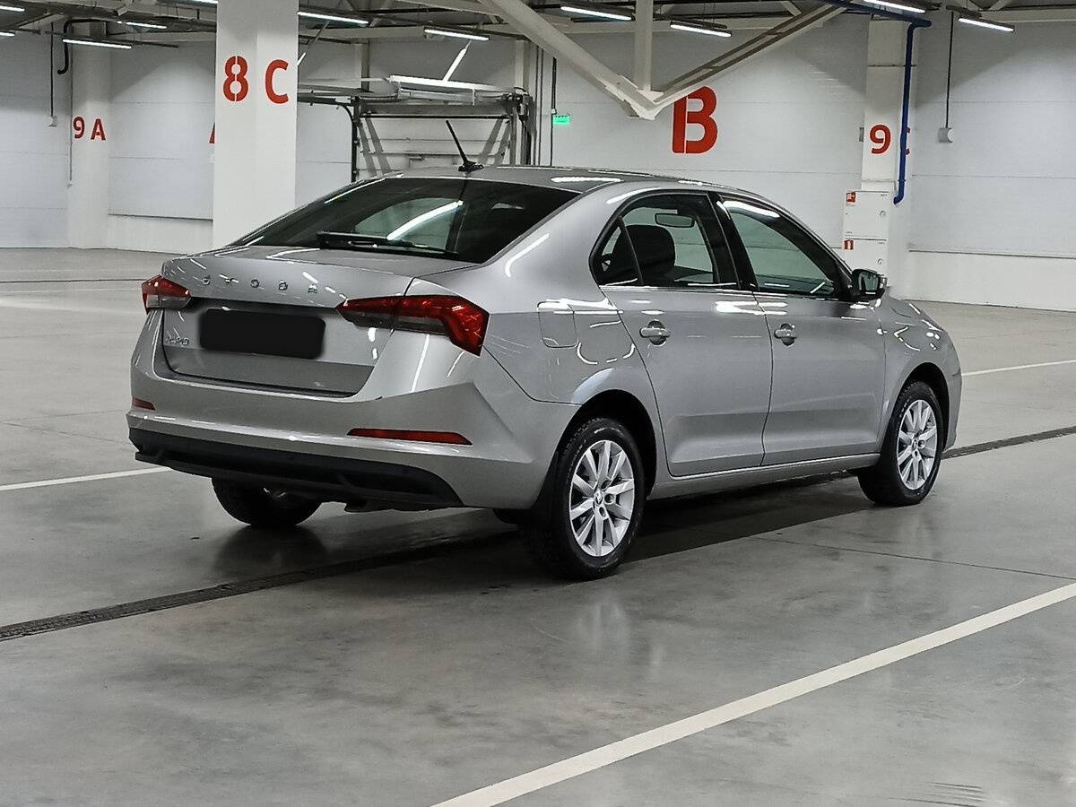 Skoda Rapid с пробегом — 2020 год. Фото: #4