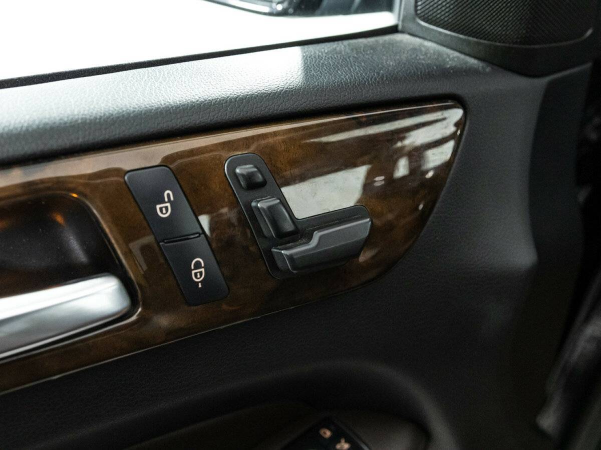 Mercedes-Benz M-Класс с пробегом — 2012 год. Фото: #18