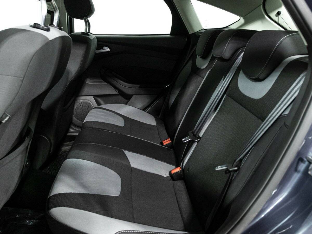 Ford Focus с пробегом — 2013 год. Фото: #9