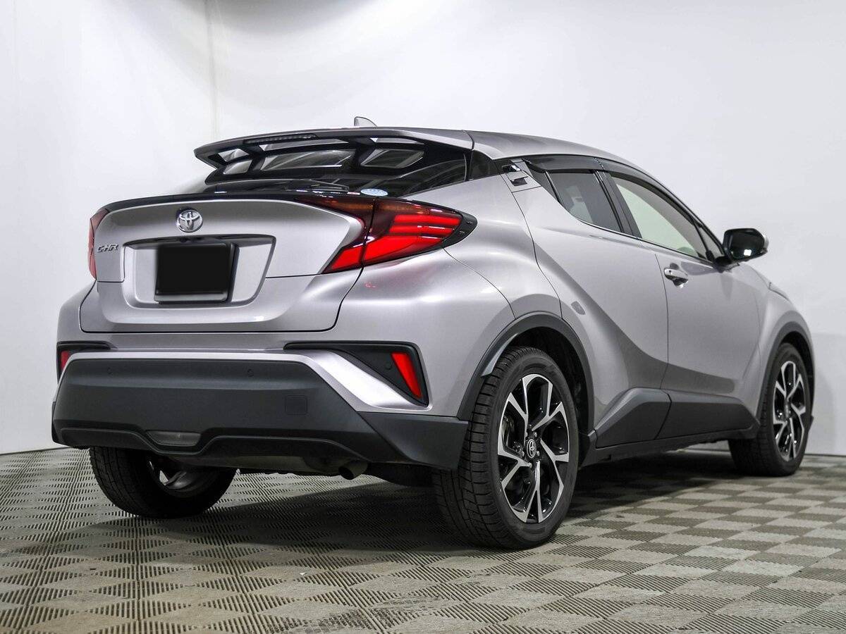 Toyota C-HR с пробегом — 2020 год. Фото: #3