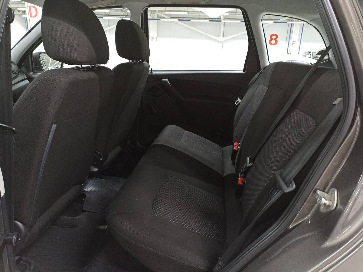 Lada (ВАЗ) Granta с пробегом — 2019 год. Фото: #11