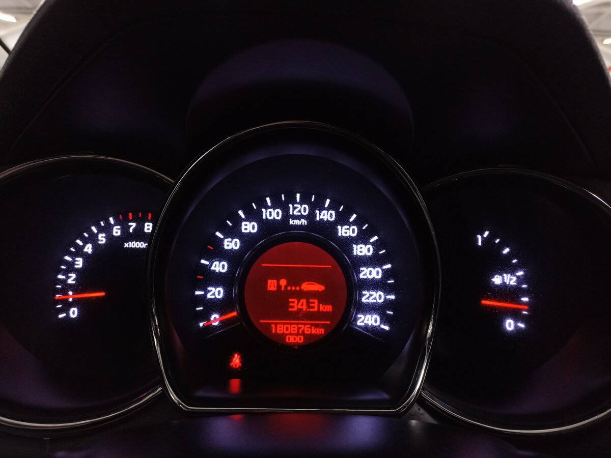 Kia Ceed с пробегом — 2012 год. Фото: #12