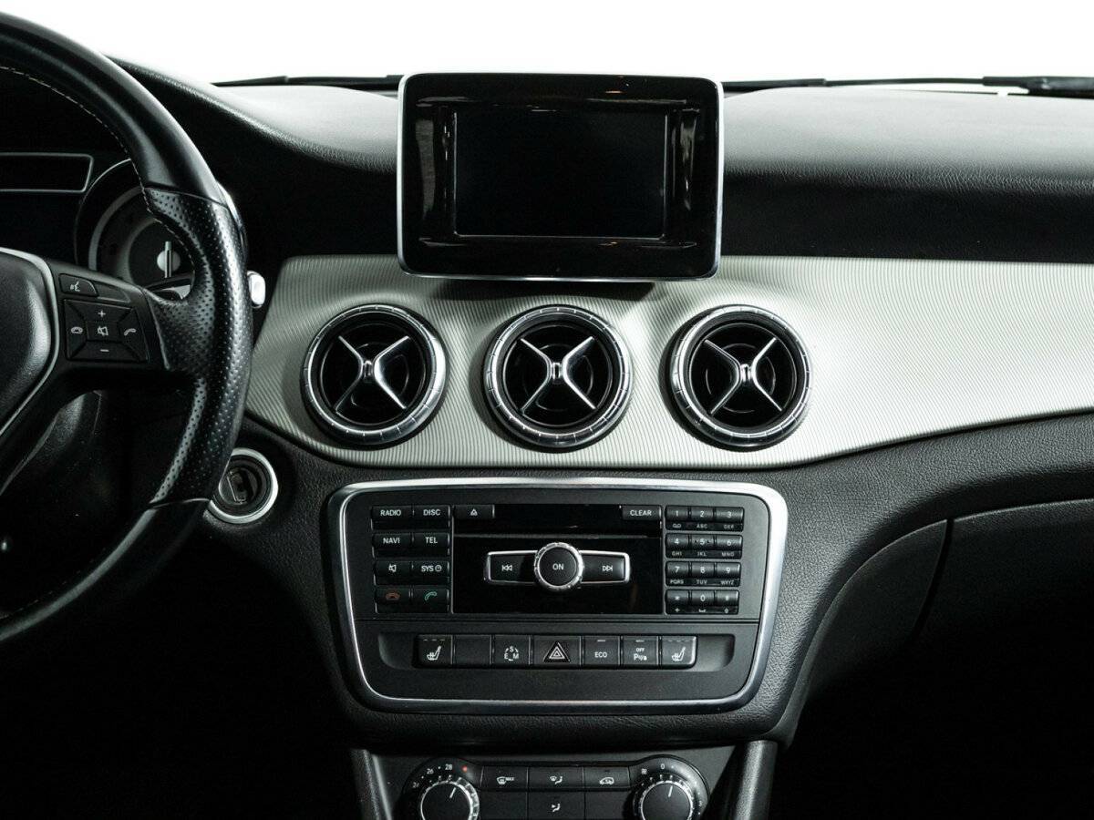 Mercedes-Benz CLA с пробегом — 2014 год. Фото: #13