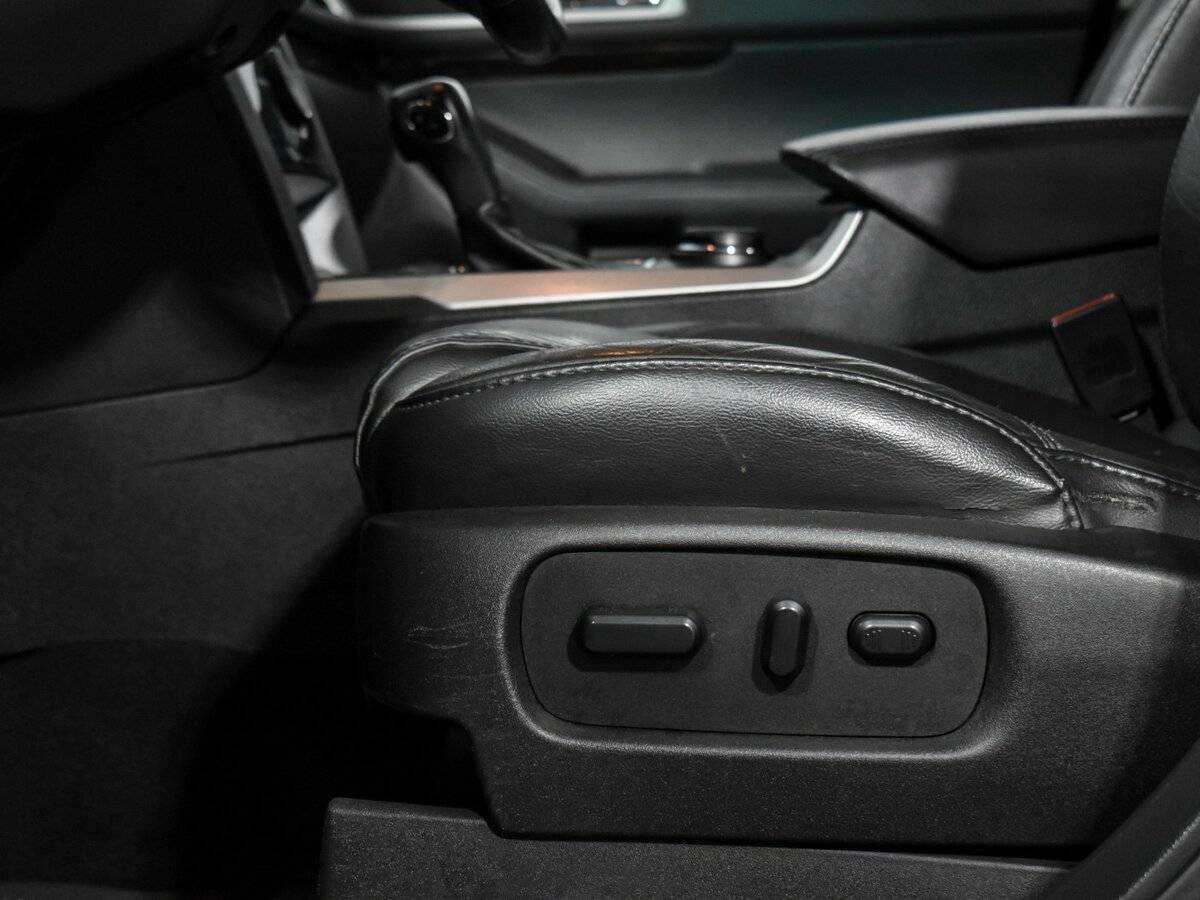 Ford Explorer с пробегом — 2014 год. Фото: #8