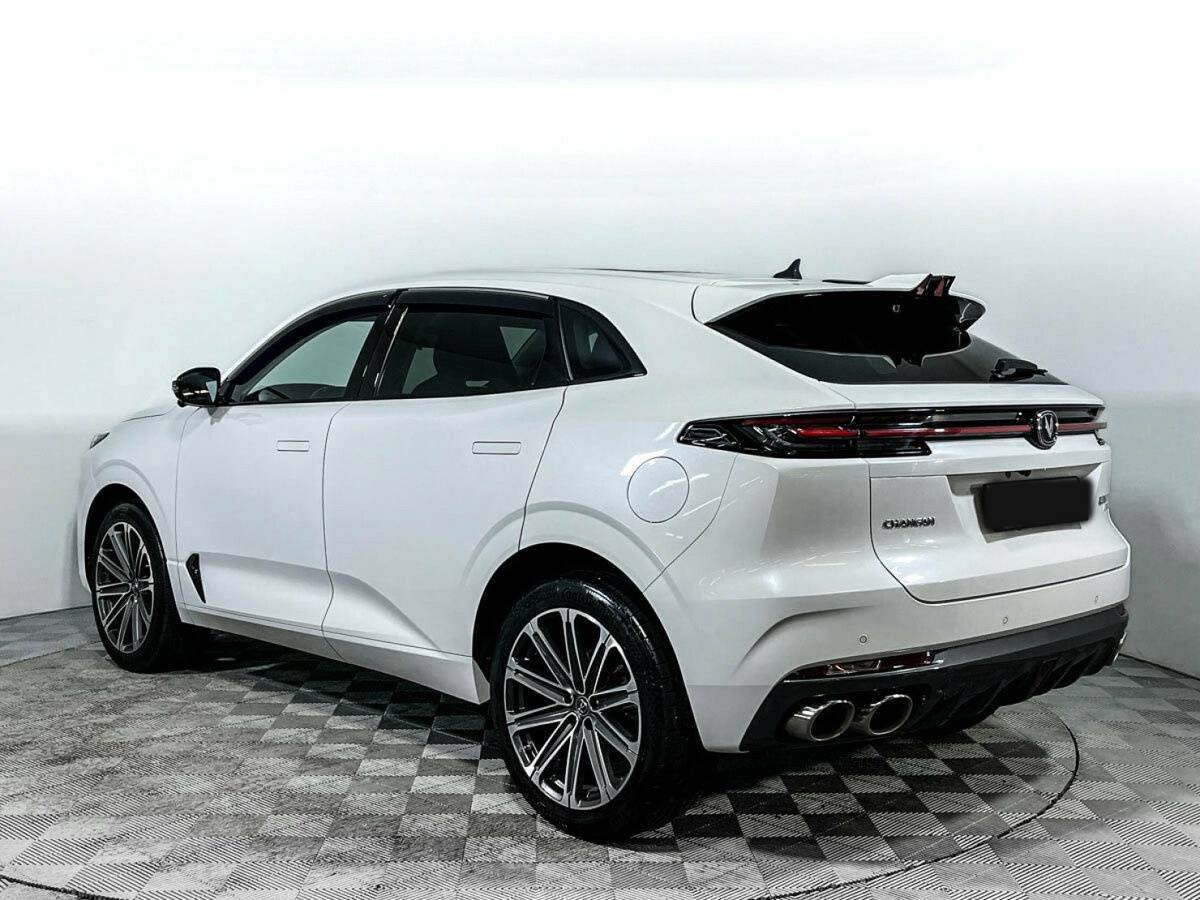 Changan UNI-K с пробегом — 2023 год. Фото: #5