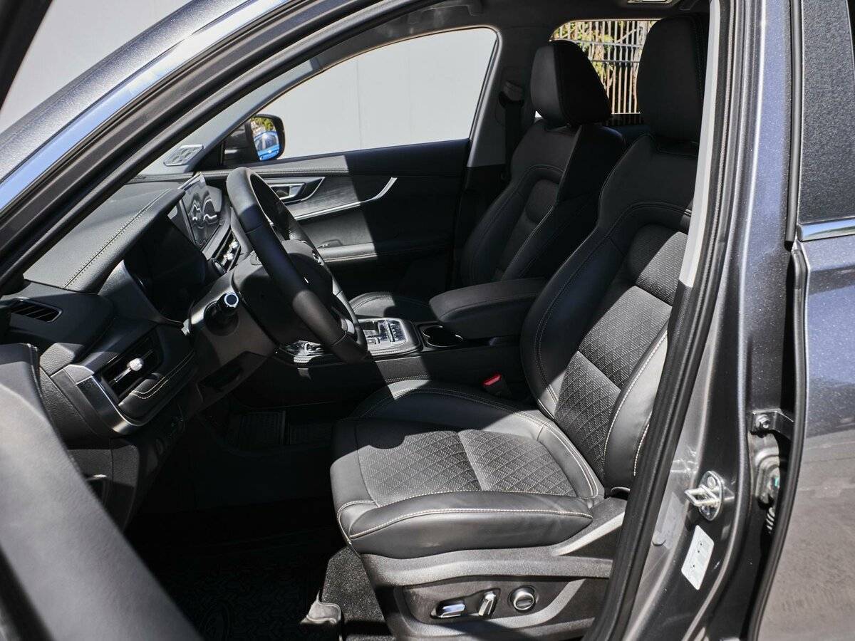 Chery Tiggo 8 с пробегом — 2022 год. Фото: #13