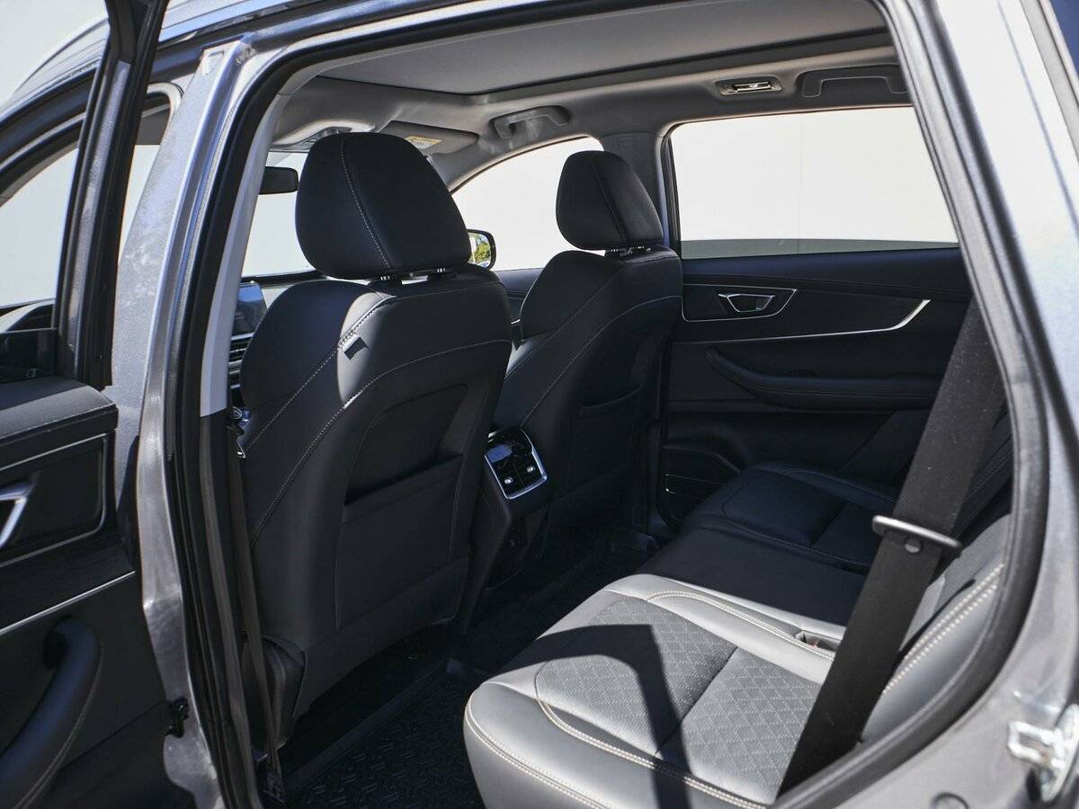 Chery Tiggo 8 с пробегом — 2022 год. Фото: #14