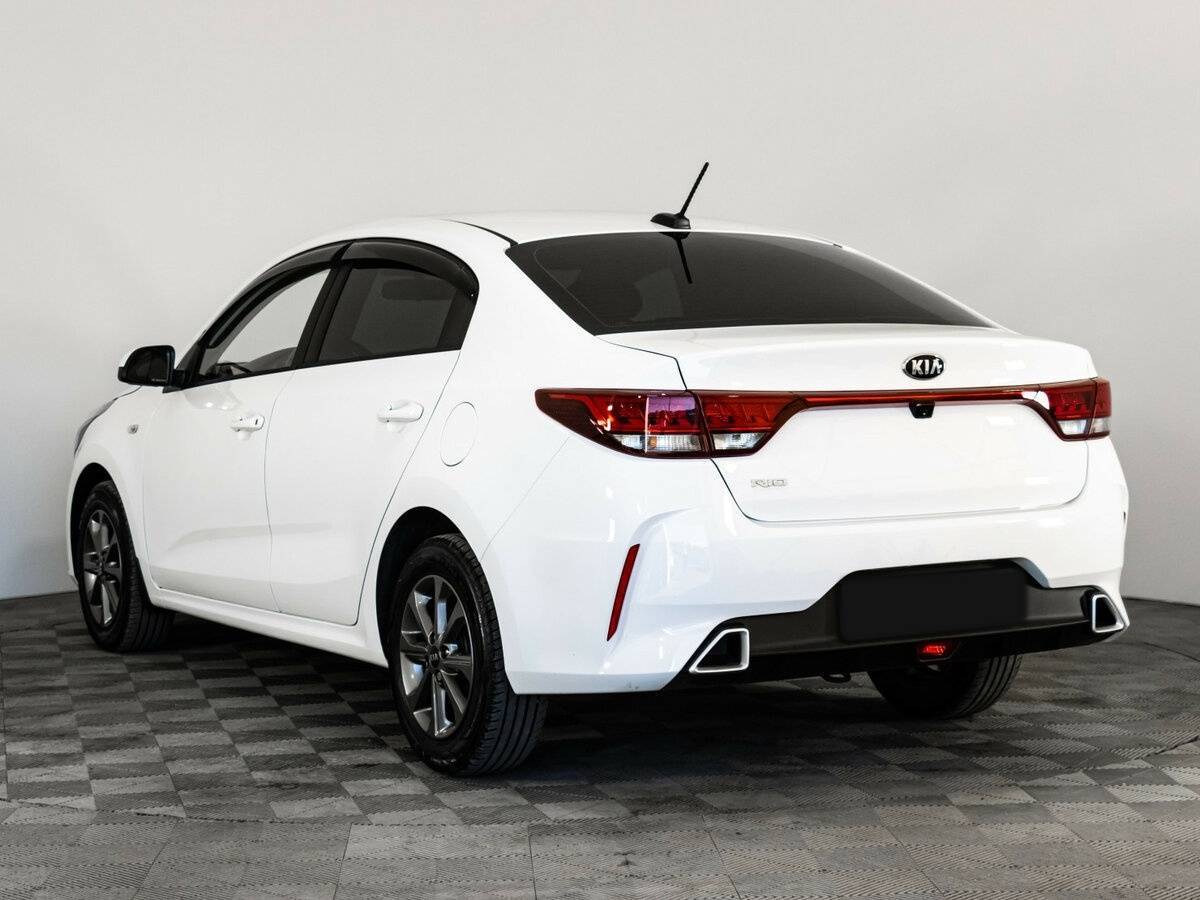 Kia Rio с пробегом — 2021 год. Фото: #7
