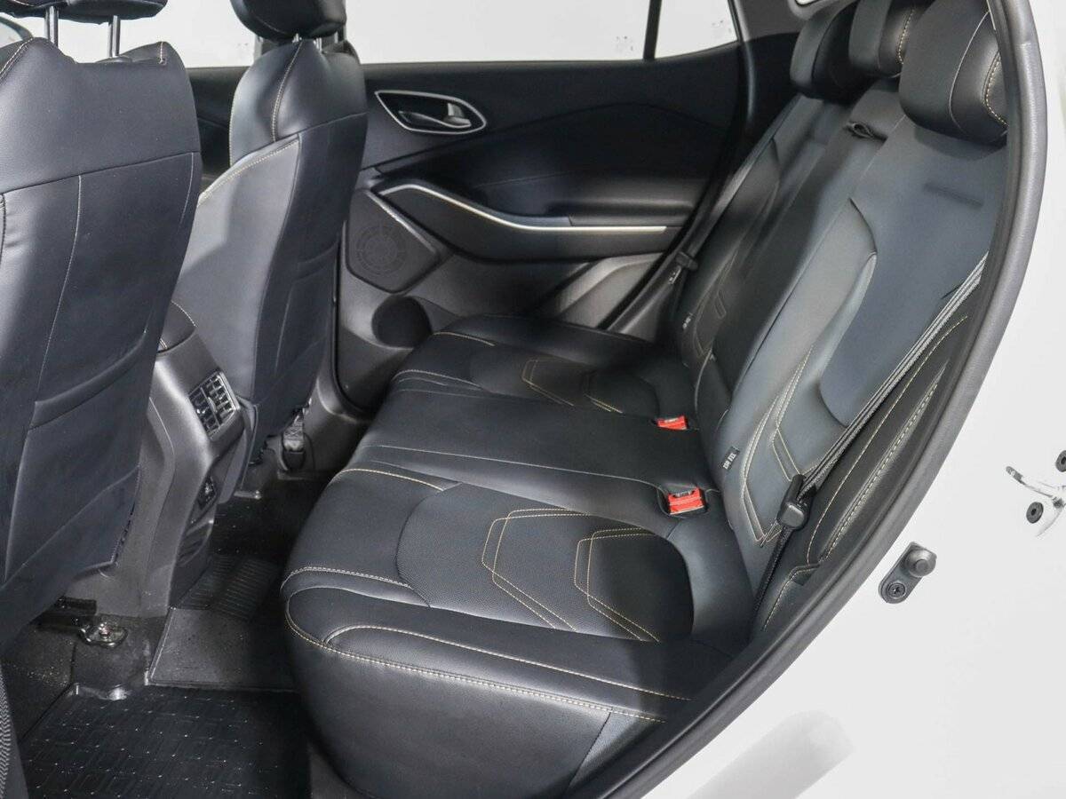 Москвич 3 с пробегом — 2023 год. Фото: #9