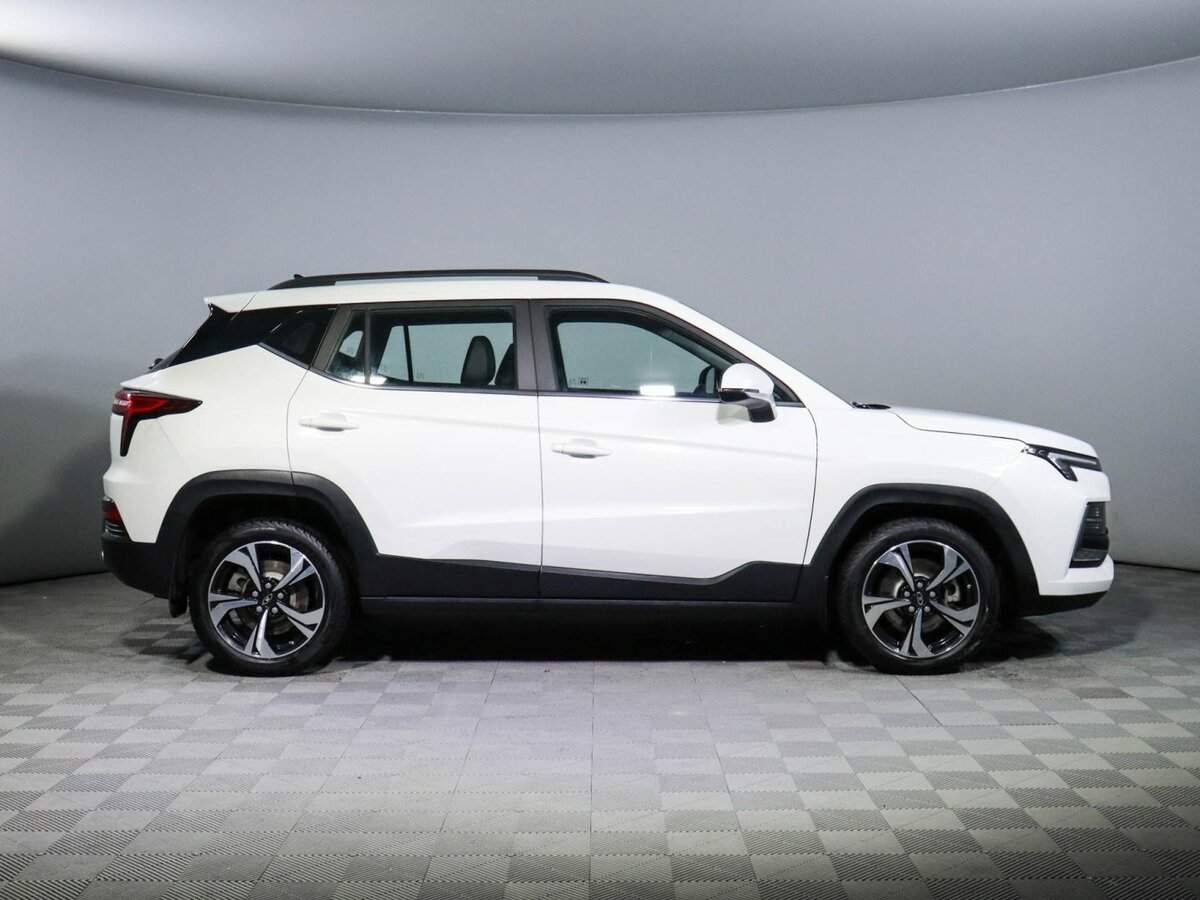 Москвич 3 с пробегом — 2023 год. Фото: #3