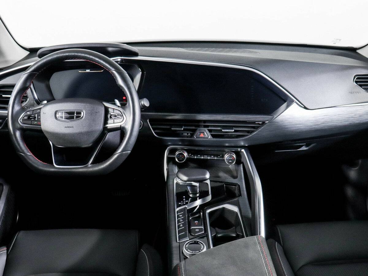 Geely Tugella с пробегом — 2022 год. Фото: #11