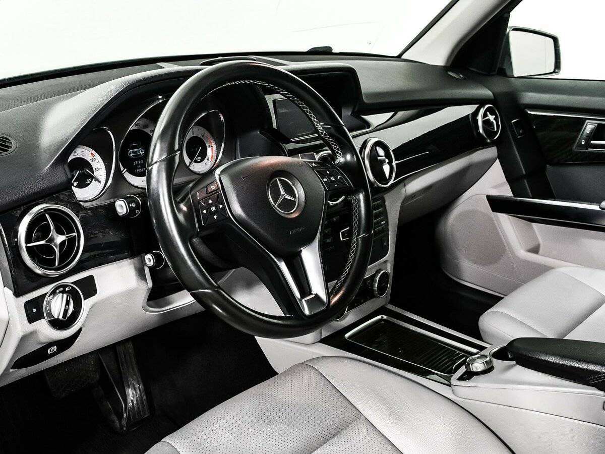 Mercedes-Benz GLK-Класс с пробегом — 2015 год. Фото: #12