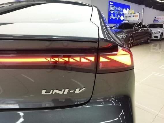 Changan UNI-T с пробегом — 2022 год. Фото: #4