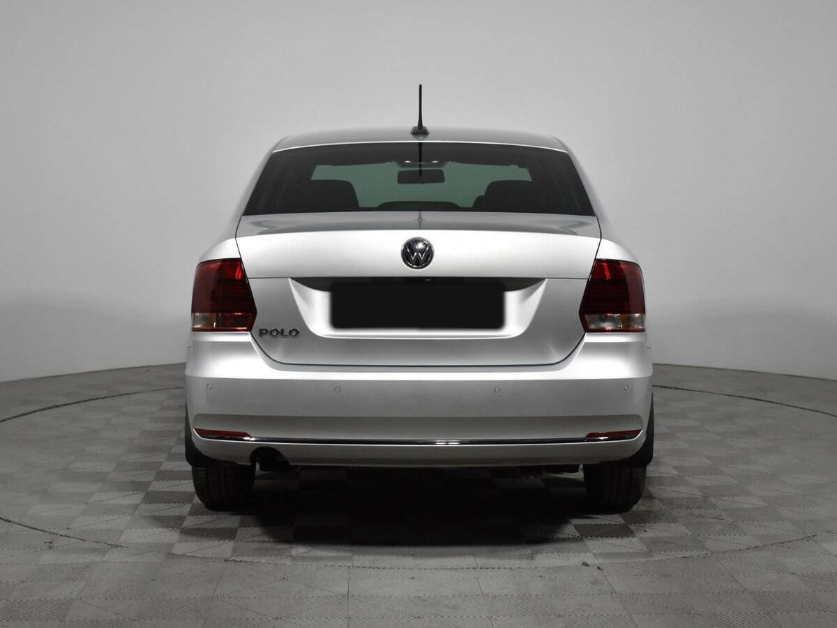 Volkswagen Polo с пробегом — 2018 год. Фото: #6