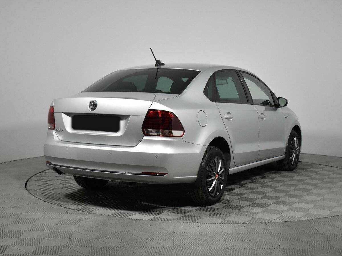 Volkswagen Polo с пробегом — 2018 год. Фото: #7