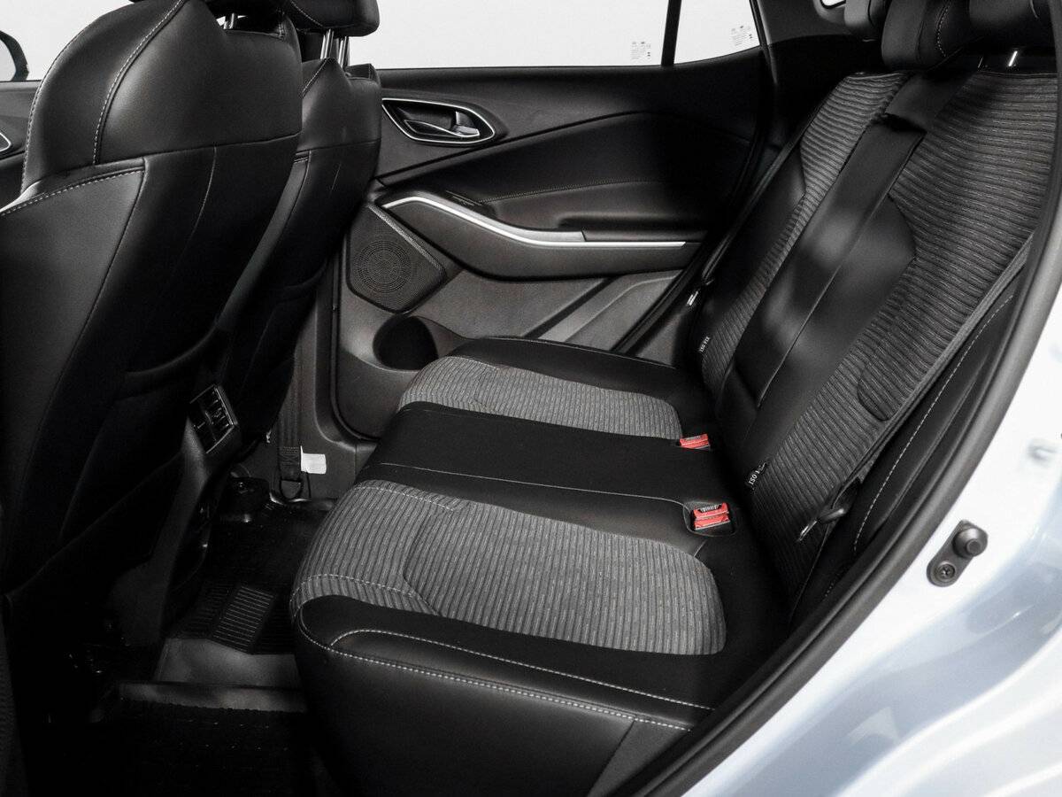 Москвич 3 с пробегом — 2023 год. Фото: #5