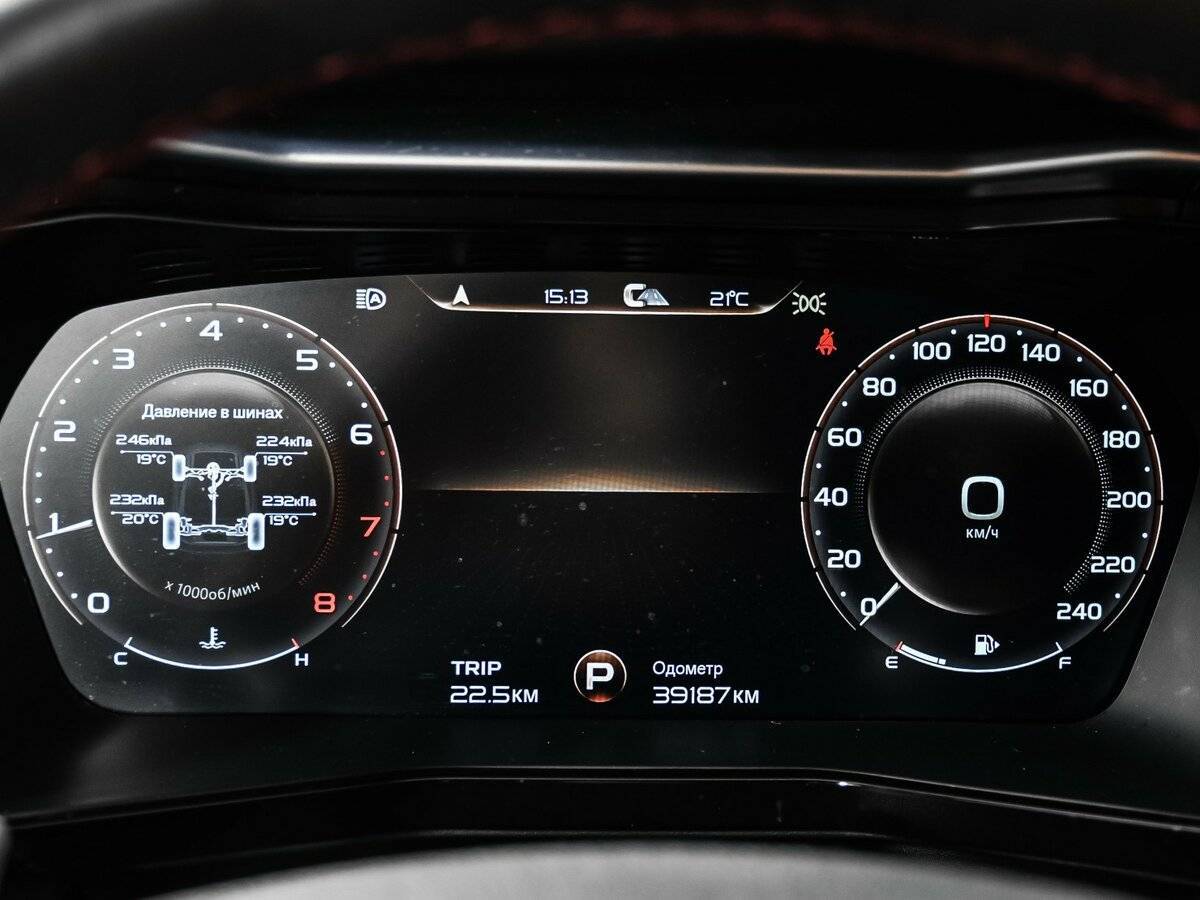 Geely Tugella с пробегом — 2022 год. Фото: #9