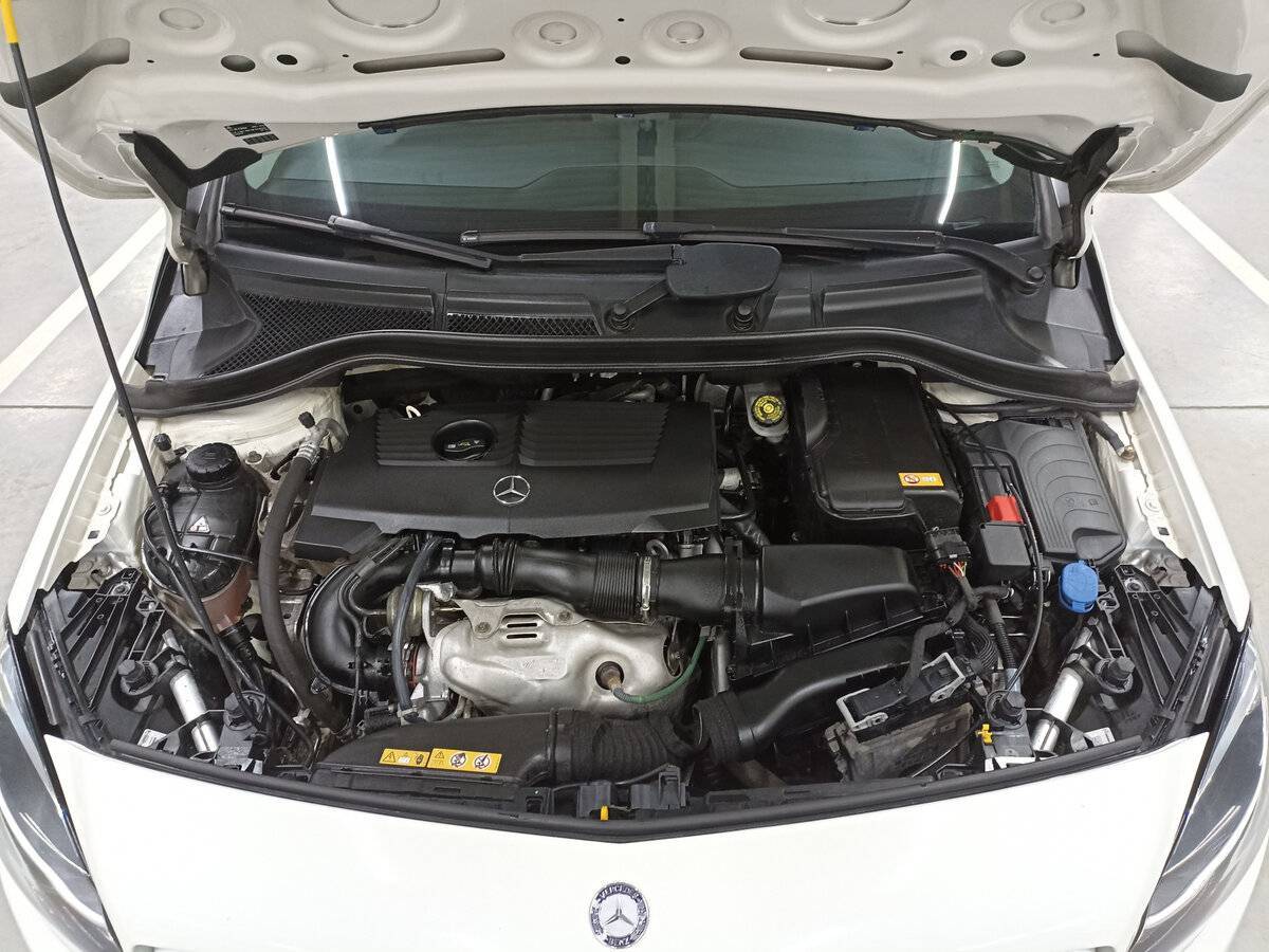 Mercedes-Benz B-Класс с пробегом — 2015 год. Фото: #8