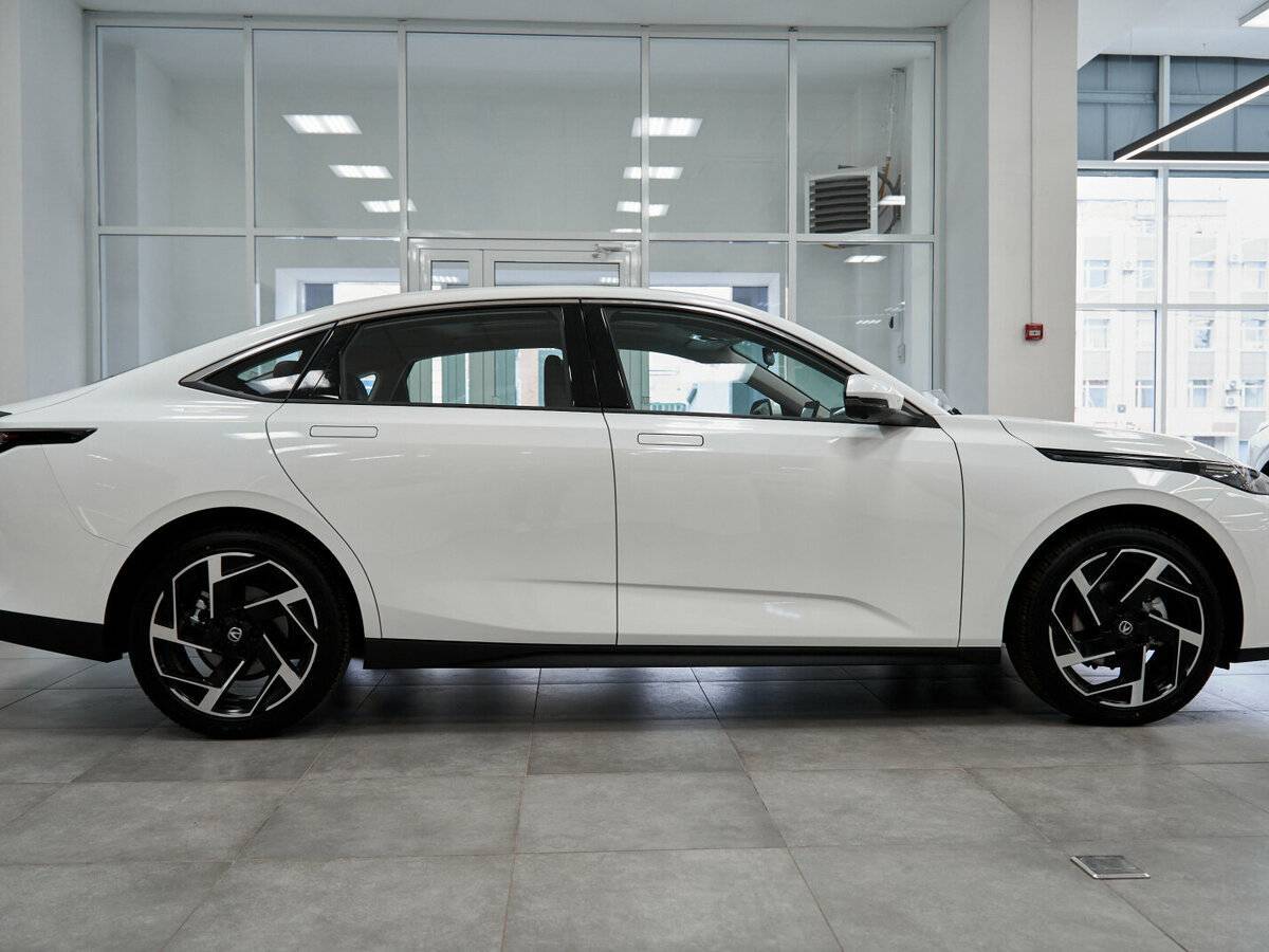 Changan Lamore с пробегом — 2024 год. Фото: #5