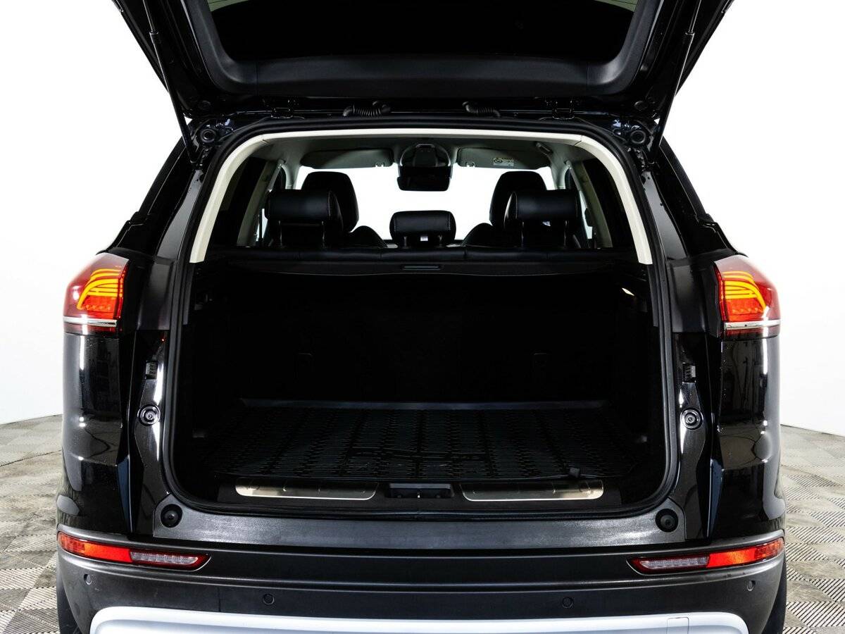 Geely Atlas Pro с пробегом — 2023 год. Фото: #20