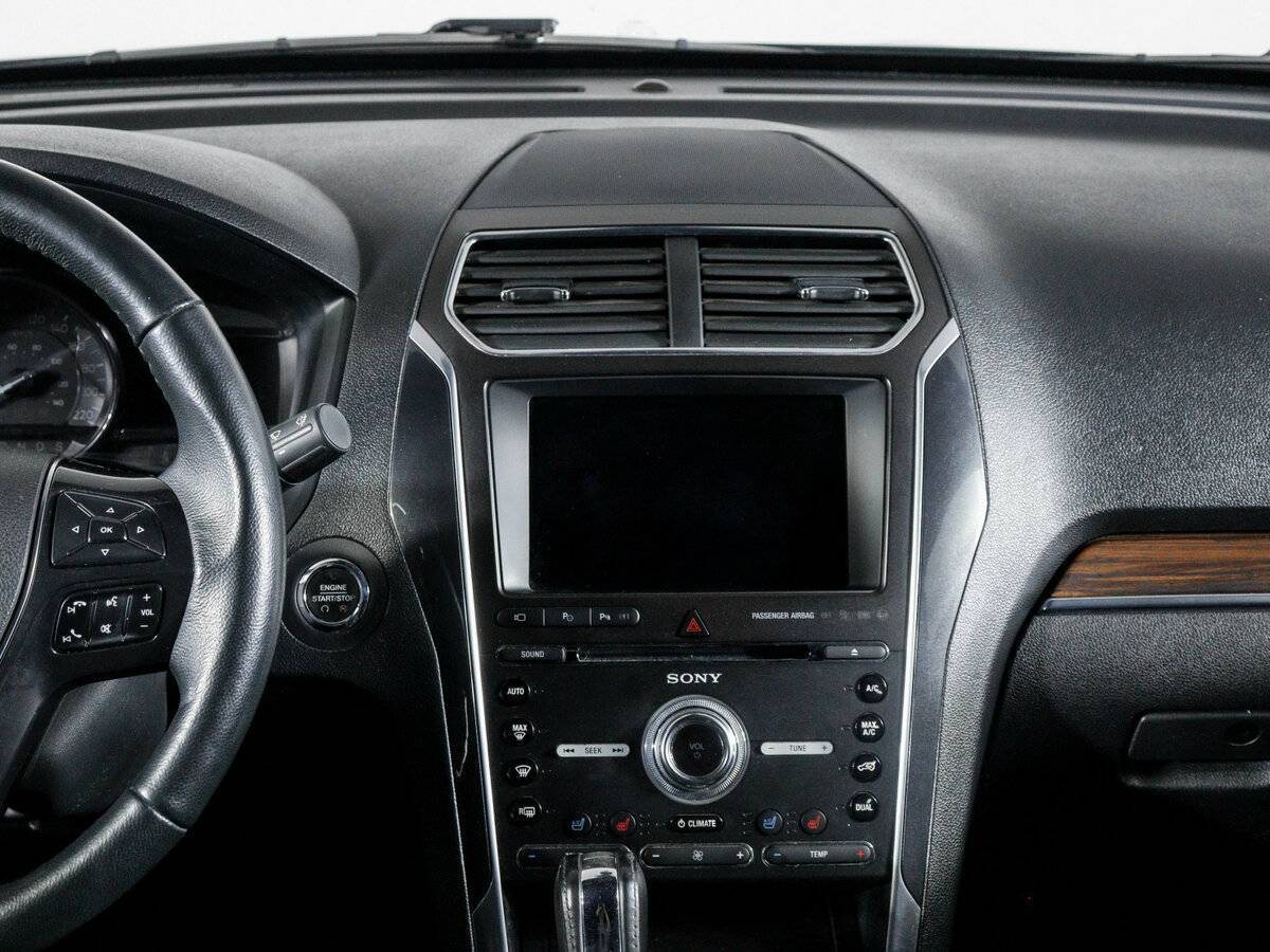 Ford Explorer с пробегом — 2017 год. Фото: #12