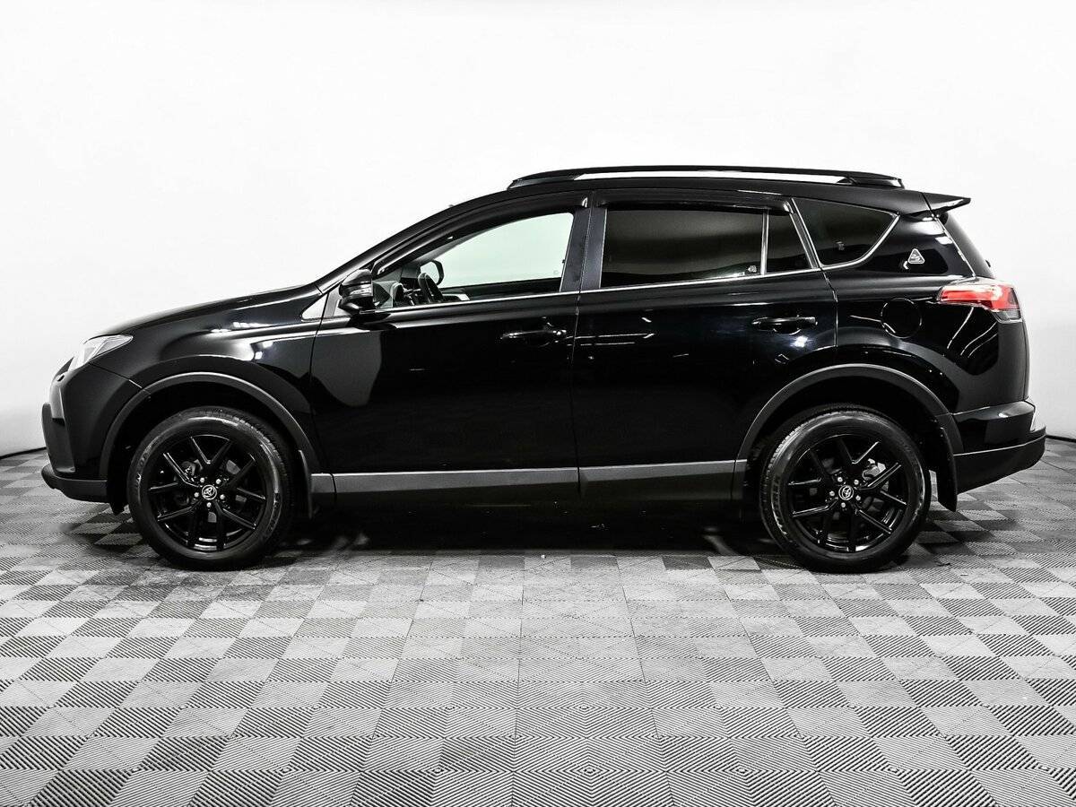 Toyota RAV4 с пробегом — 2019 год. Фото: #7