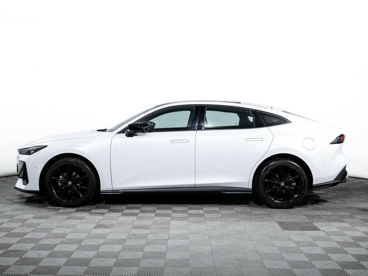 Changan UNI-V с пробегом — 2023 год. Фото: #7