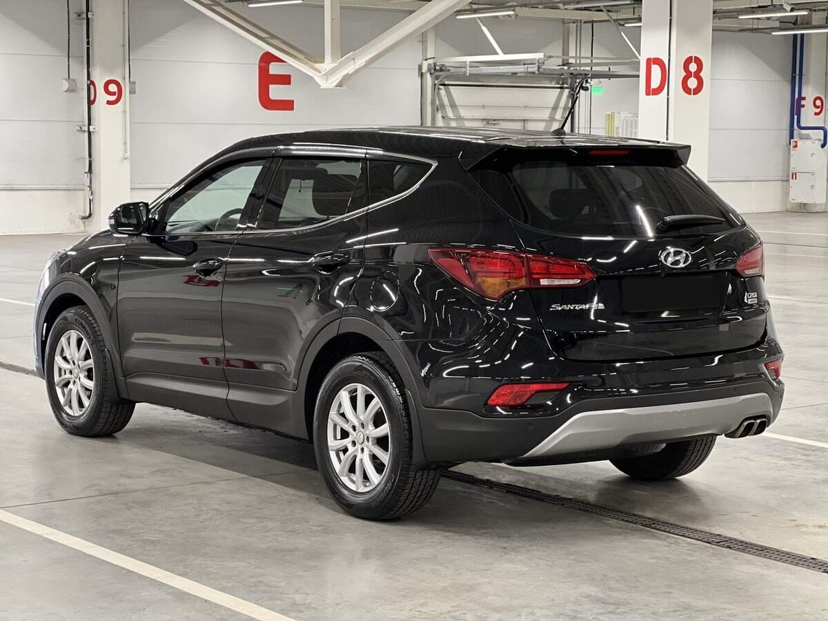 Hyundai Santa Fe с пробегом — 2015 год. Фото: #6