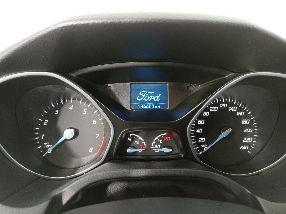 Ford Focus с пробегом — 2013 год. Фото: #12