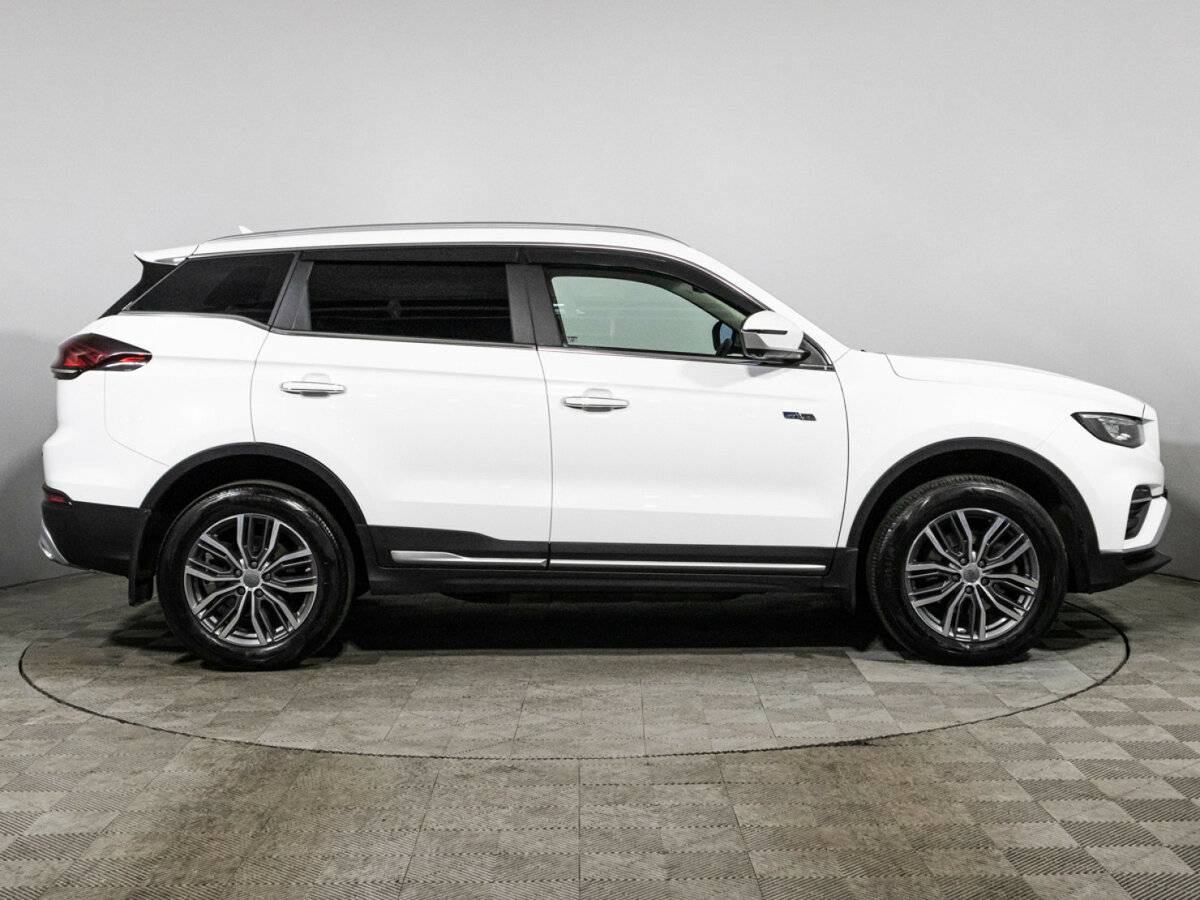 Geely Atlas Pro с пробегом — 2023 год. Фото: #3