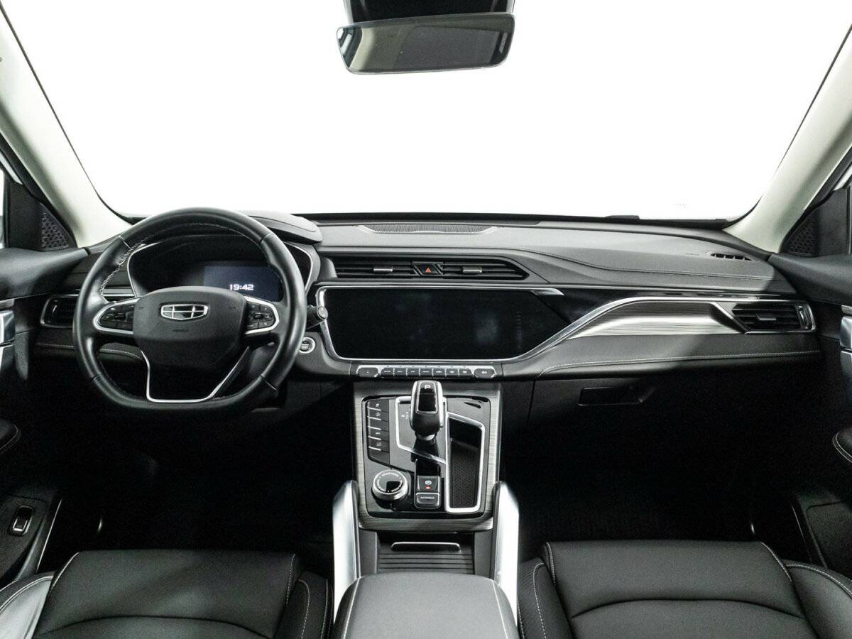 Geely Atlas Pro с пробегом — 2023 год. Фото: #12