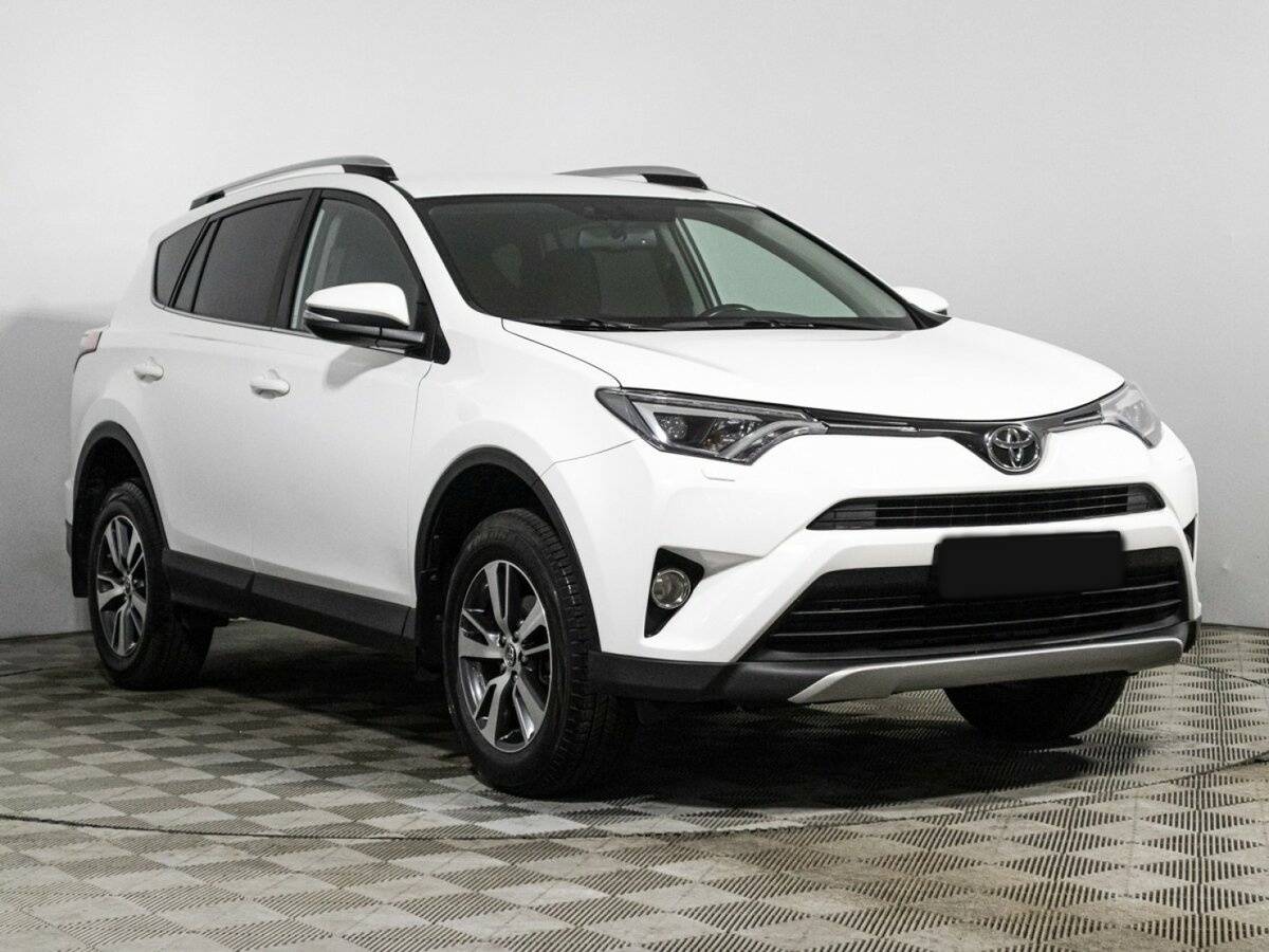 Toyota RAV4 с пробегом — 2019 год. Фото: #2