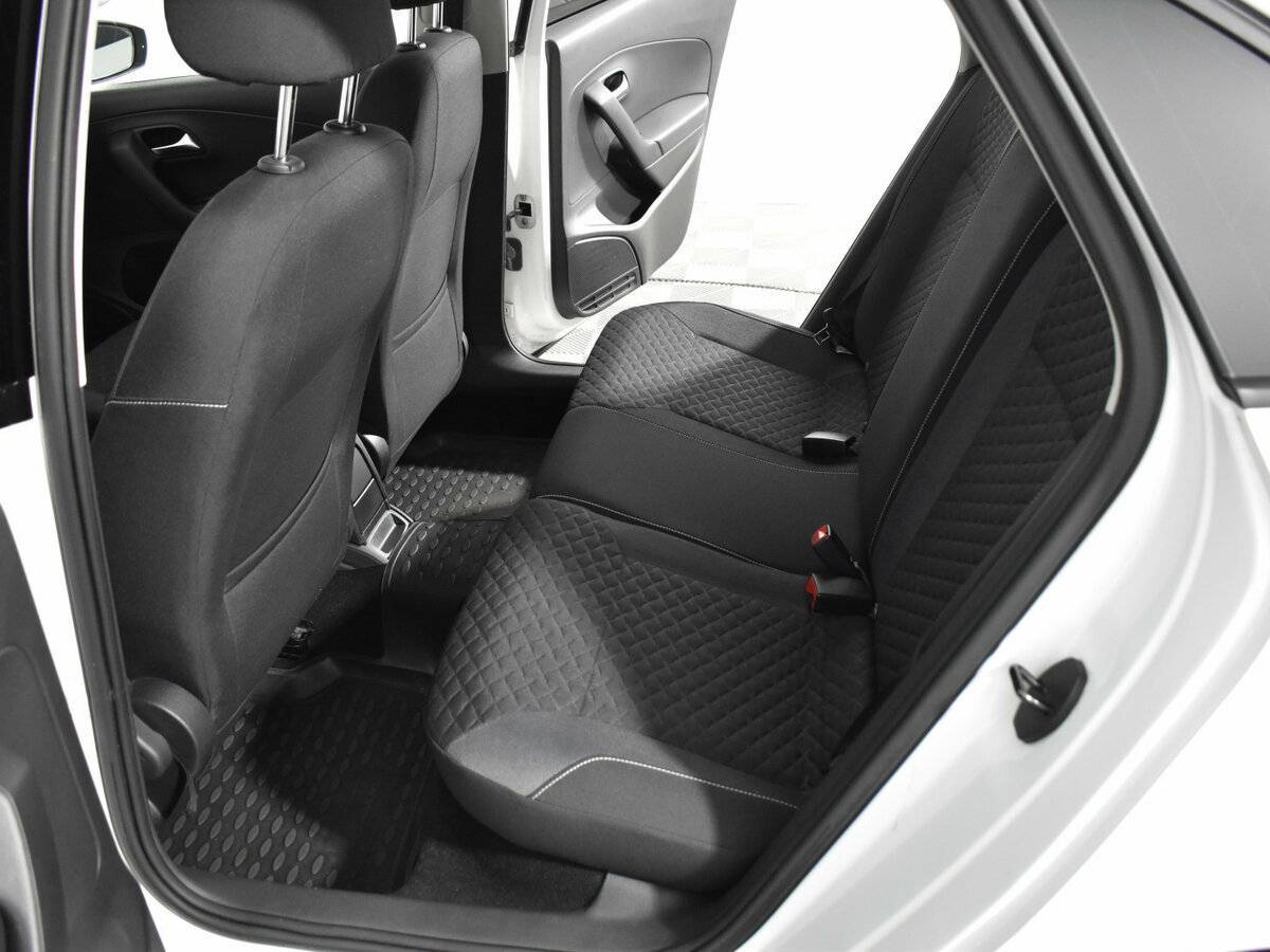 Volkswagen Polo с пробегом — 2019 год. Фото: #11