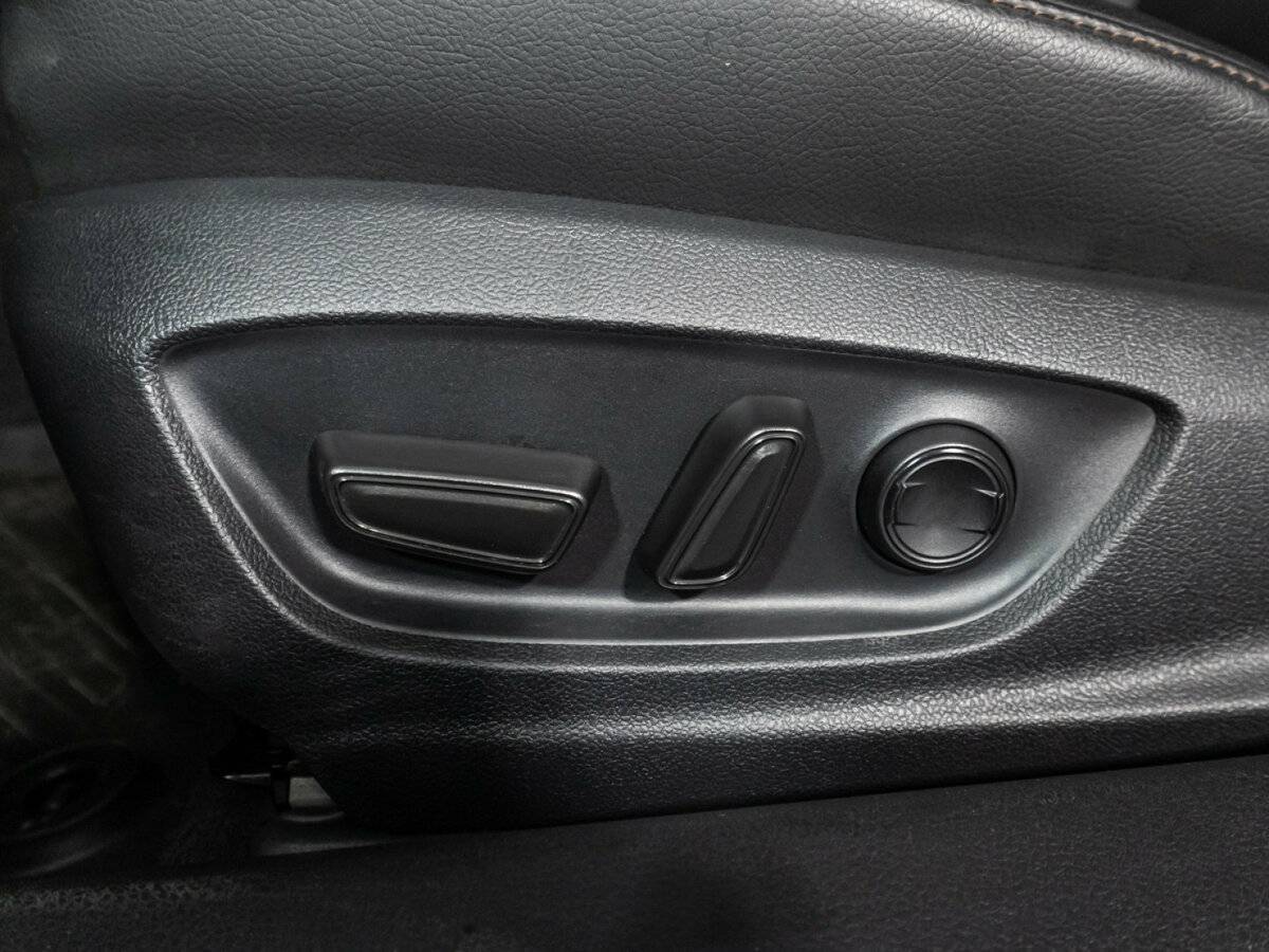 Toyota Camry с пробегом — 2020 год. Фото: #14