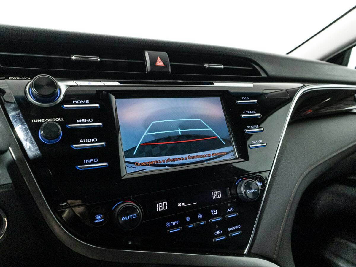 Toyota Camry с пробегом — 2020 год. Фото: #15