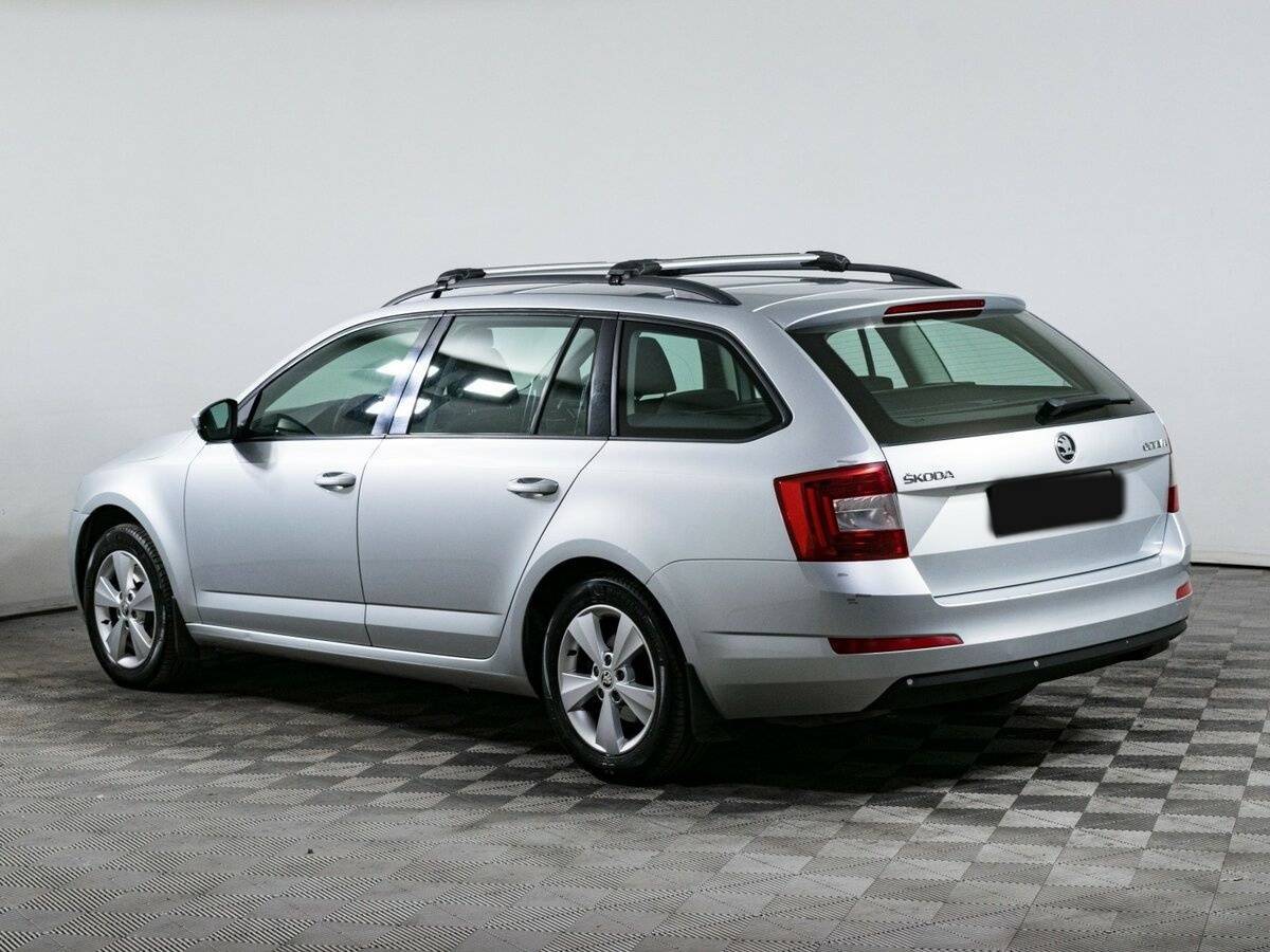 Skoda Octavia с пробегом — 2015 год. Фото: #6