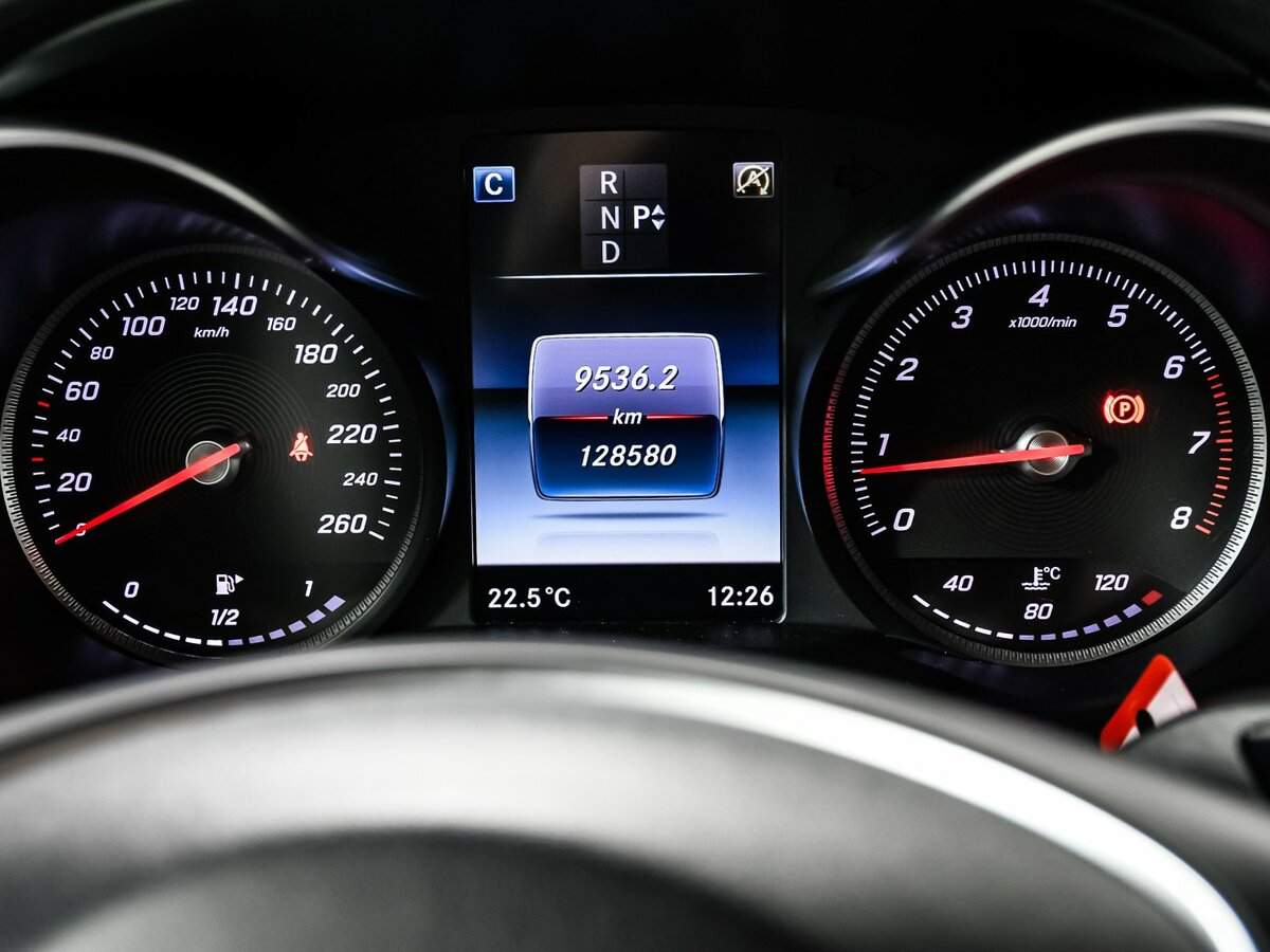 Mercedes-Benz C-Класс с пробегом — 2015 год. Фото: #9