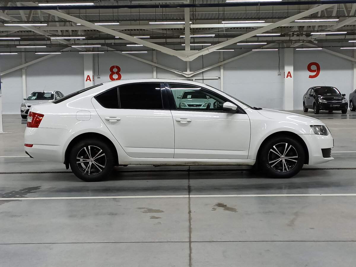 Skoda Octavia с пробегом — 2013 год. Фото: #3