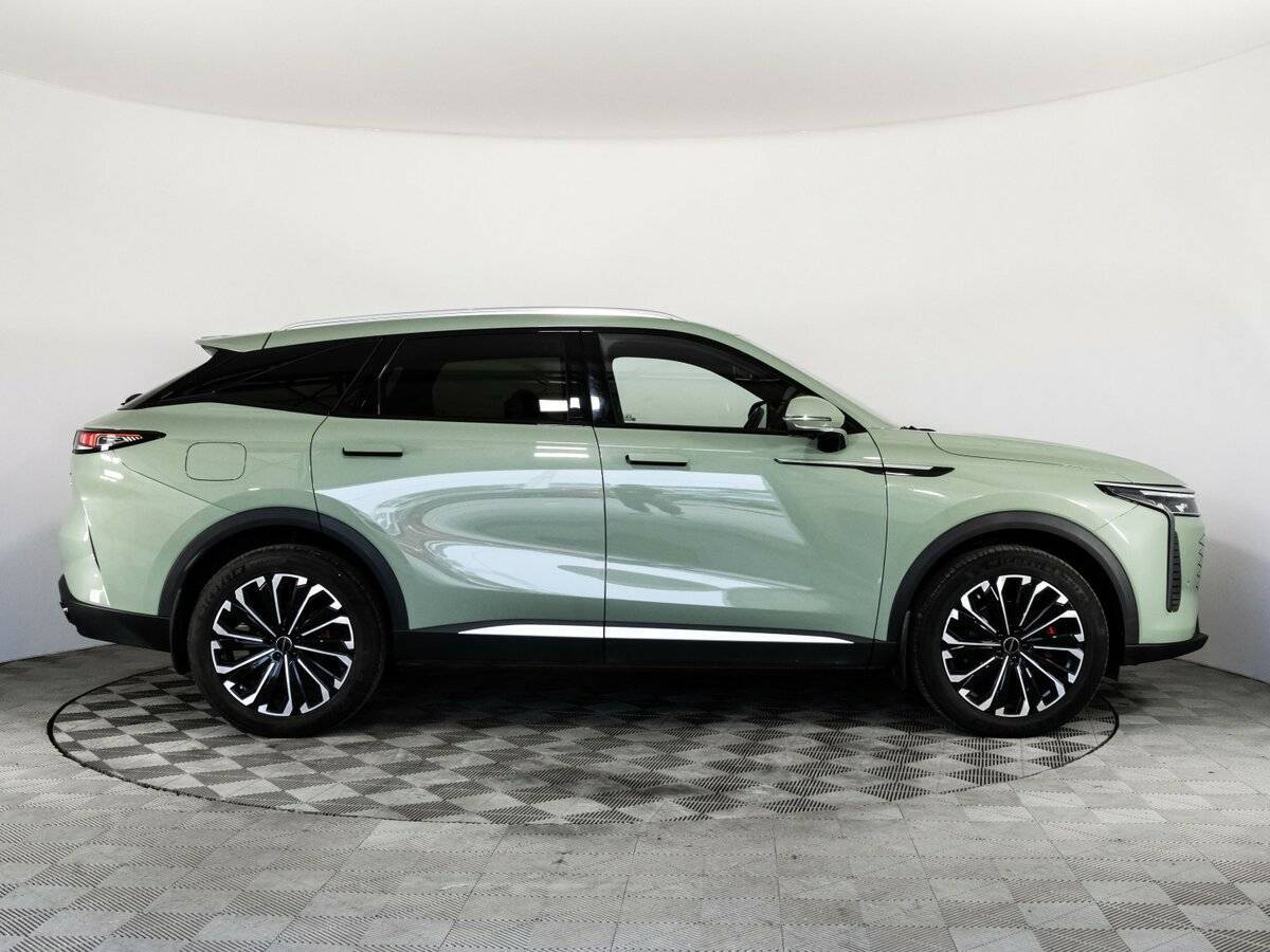 EXEED RX с пробегом — 2023 год. Фото: #4