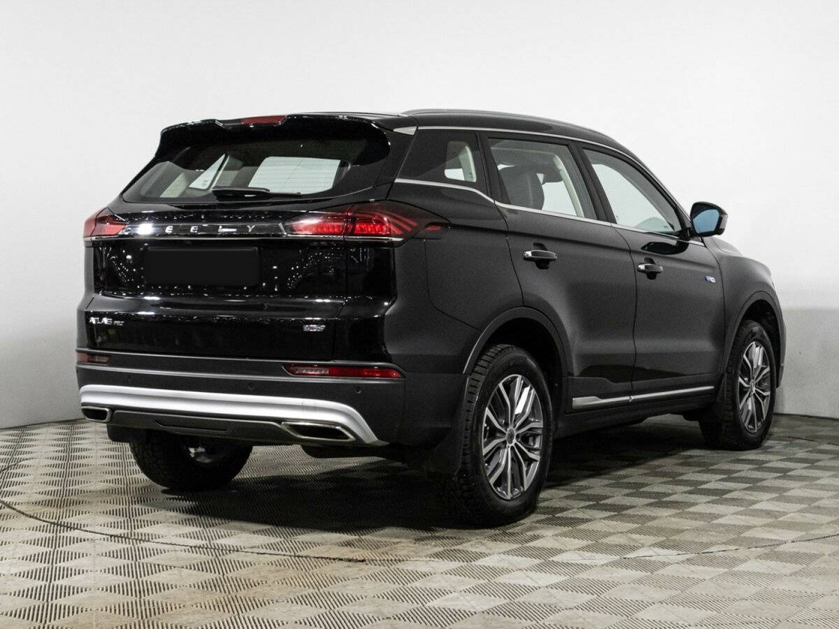 Geely Atlas Pro с пробегом — 2024 год. Фото: #4