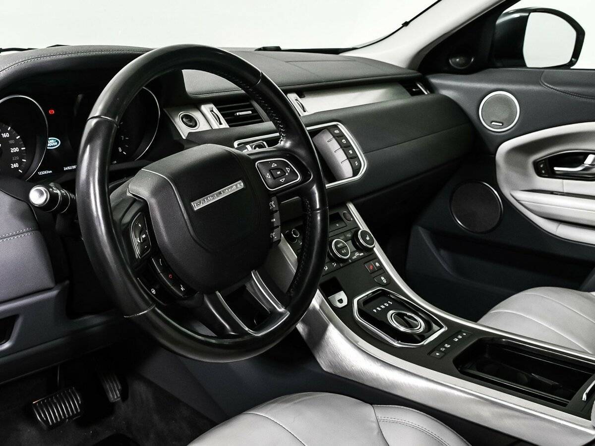Land Rover Range Rover Evoque с пробегом — 2015 год. Фото: #12