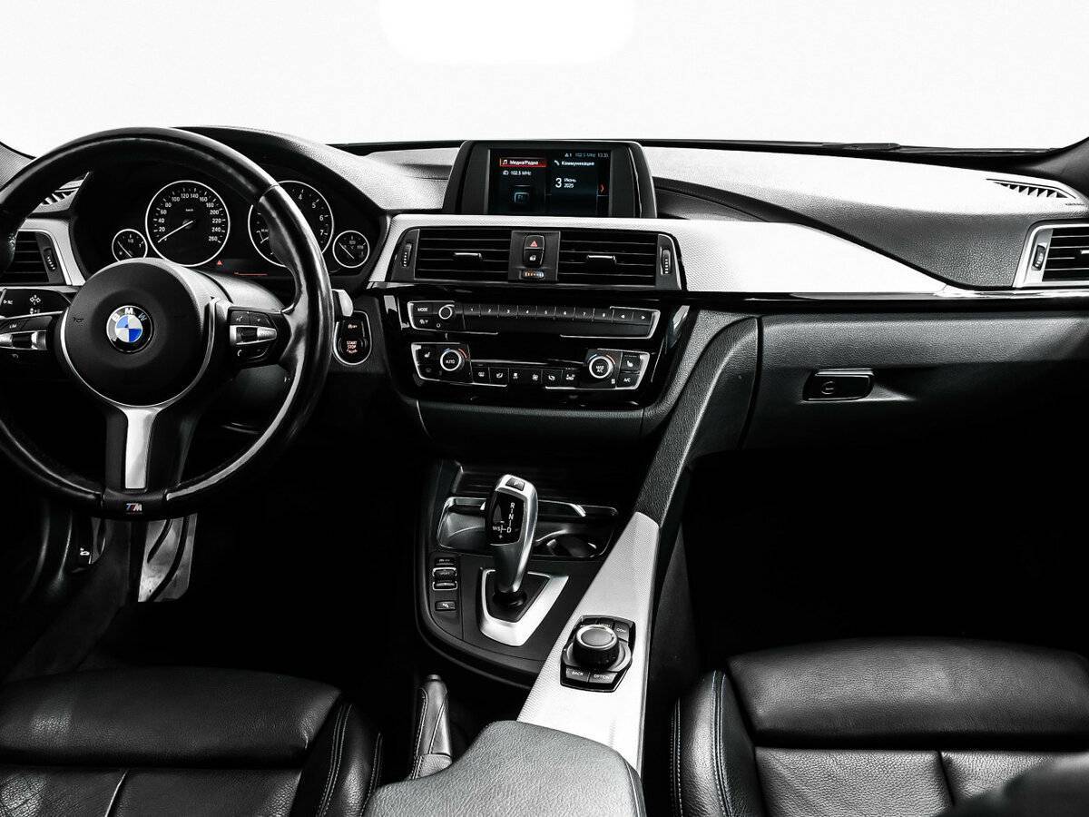 BMW 3 серии с пробегом — 2018 год. Фото: #10
